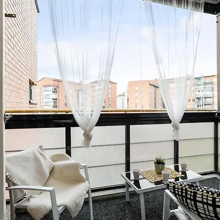 Kotikolmio Grayson 라티